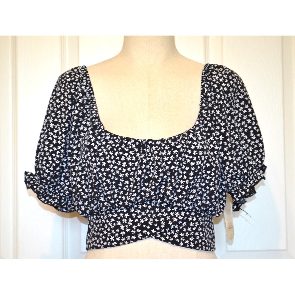 Altar'd State Cropped Top Womens L w/ Puff Sleeves & Back Tie Black White Floral